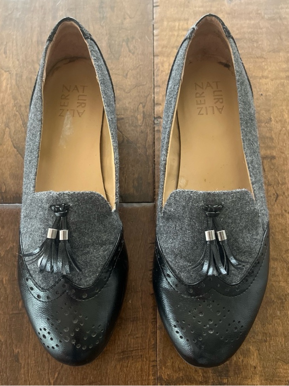 Naturalizer Lorraine Women's grey flannel and black faux leather brogue loafers